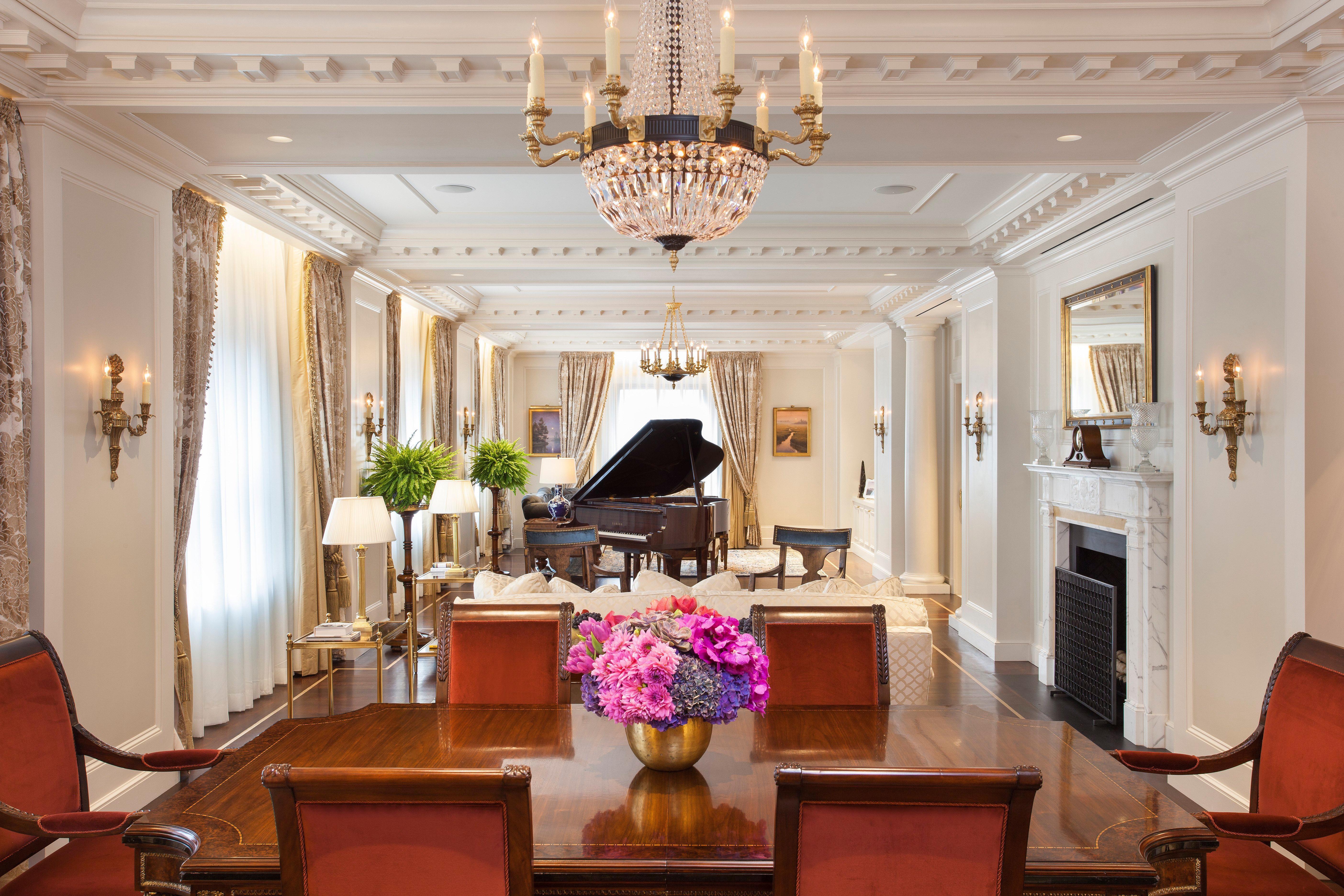 Intercontinental New York Barclay Hotel By Ihg Ngoại thất bức ảnh The living room of the Vice Presidential Suite
