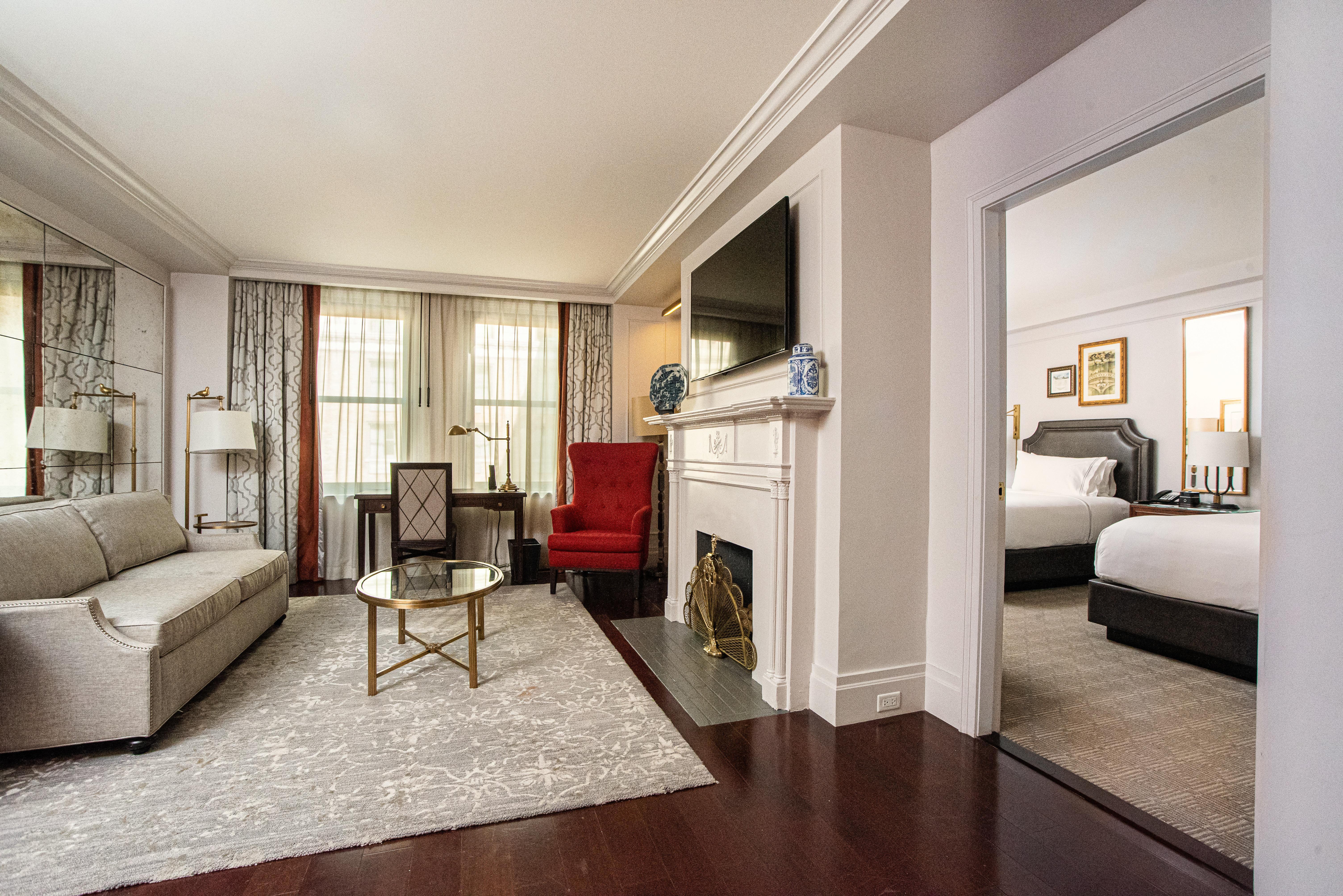 Intercontinental New York Barclay Hotel By Ihg Ngoại thất bức ảnh A suite at the Hotel Commonwealth