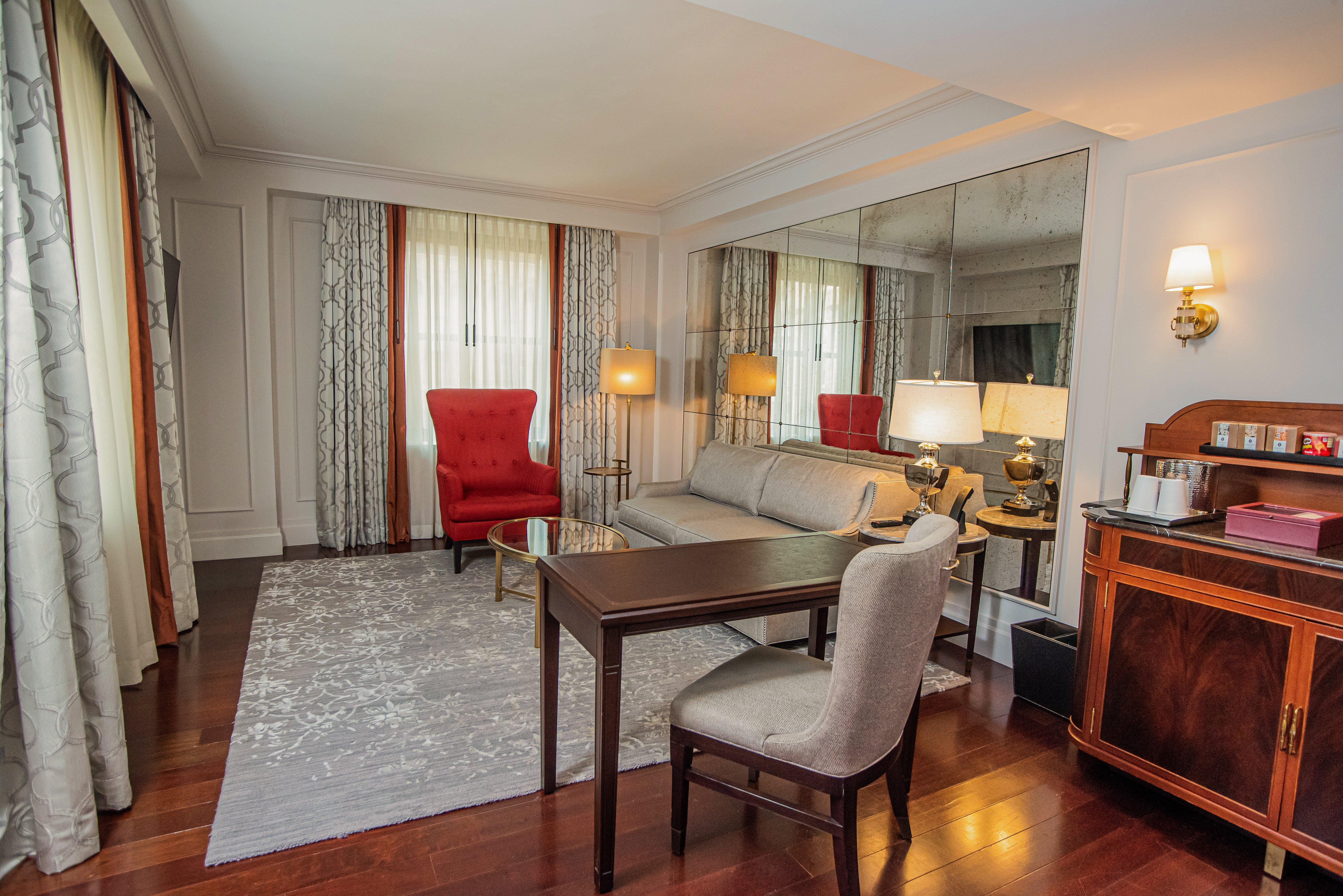 Intercontinental New York Barclay Hotel By Ihg Ngoại thất bức ảnh A suite at the hotel