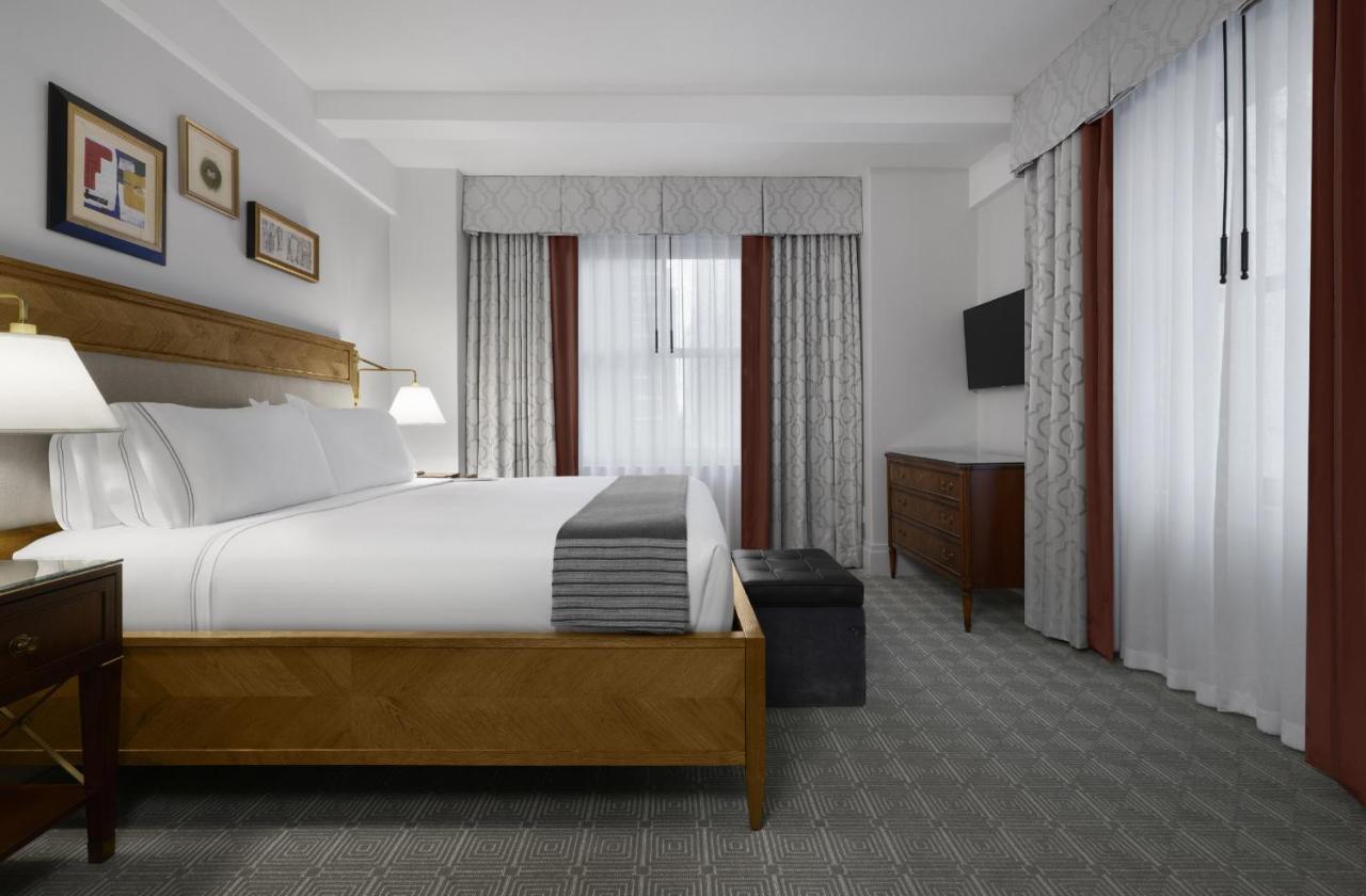 Intercontinental New York Barclay Hotel By Ihg Ngoại thất bức ảnh A bedroom at the hotel