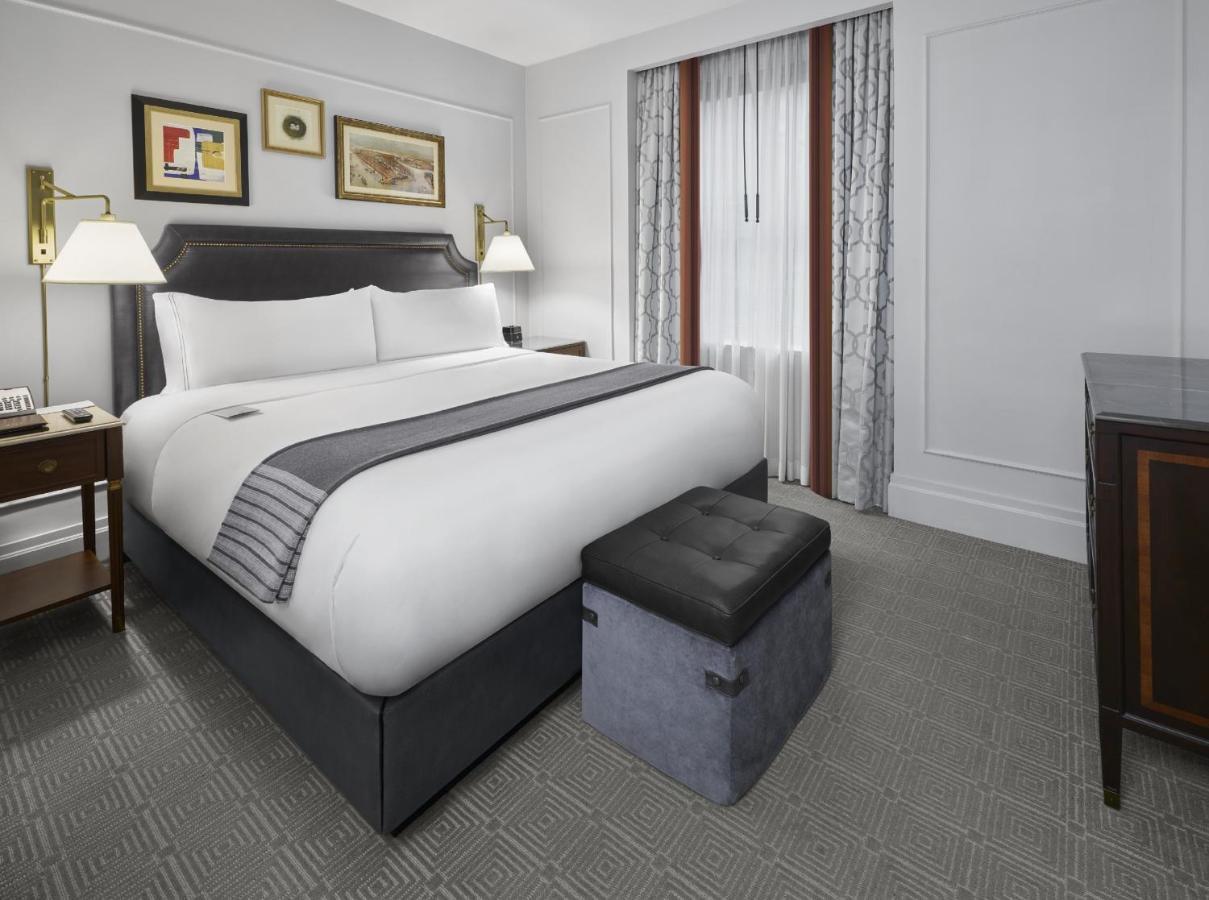 Intercontinental New York Barclay Hotel By Ihg Ngoại thất bức ảnh A bedroom at the hotel