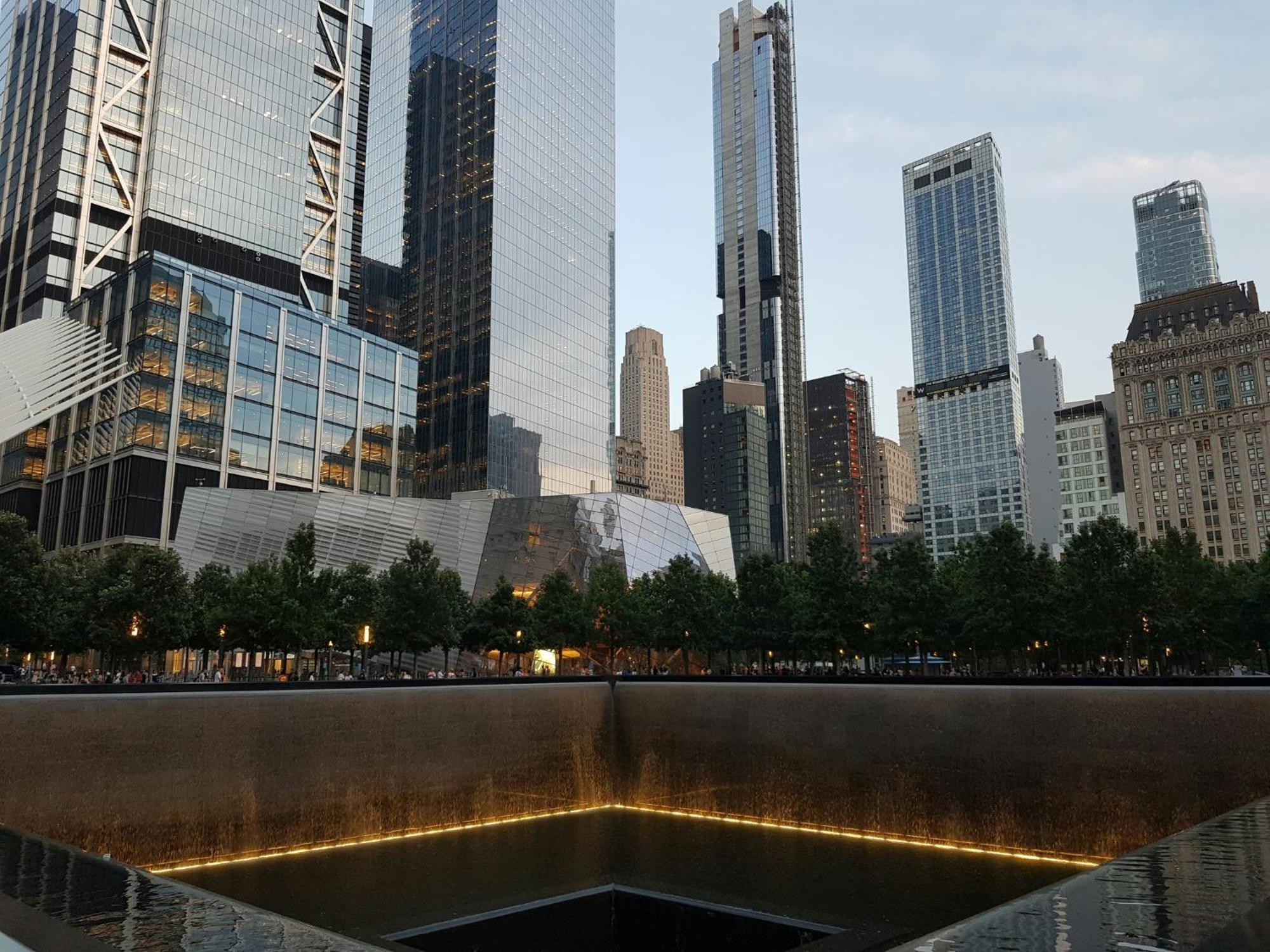 Intercontinental New York Barclay Hotel By Ihg Ngoại thất bức ảnh The National September 11 Memorial & Museum
